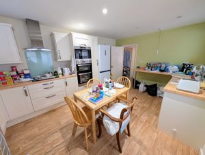 Photo 11- click for photo gallery